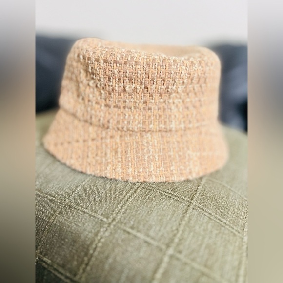 LUCKY BRAND Women’s hat new with tags
Style LK00193 main image 11